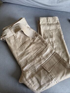 White House Black Market Ankle Leg Cargo Pants with Belt Size 6
